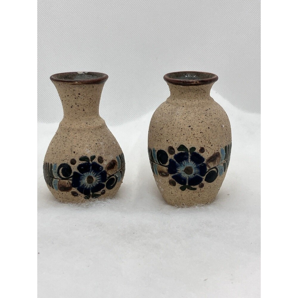 2 Tonala Mexican Pottery Vases Folk Art 4” Tan with Blue Floral Design Signed